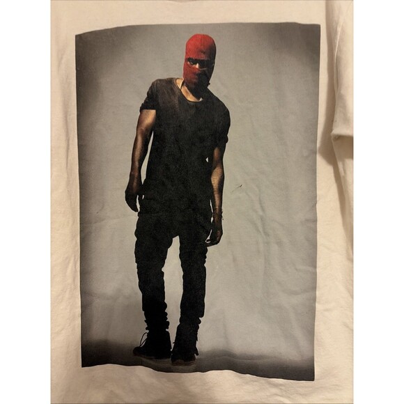 Kanye West Yeezus Tour 2013 Red Ski Mask Official Merch T-Shirt Size Large - Picture 2 of 5